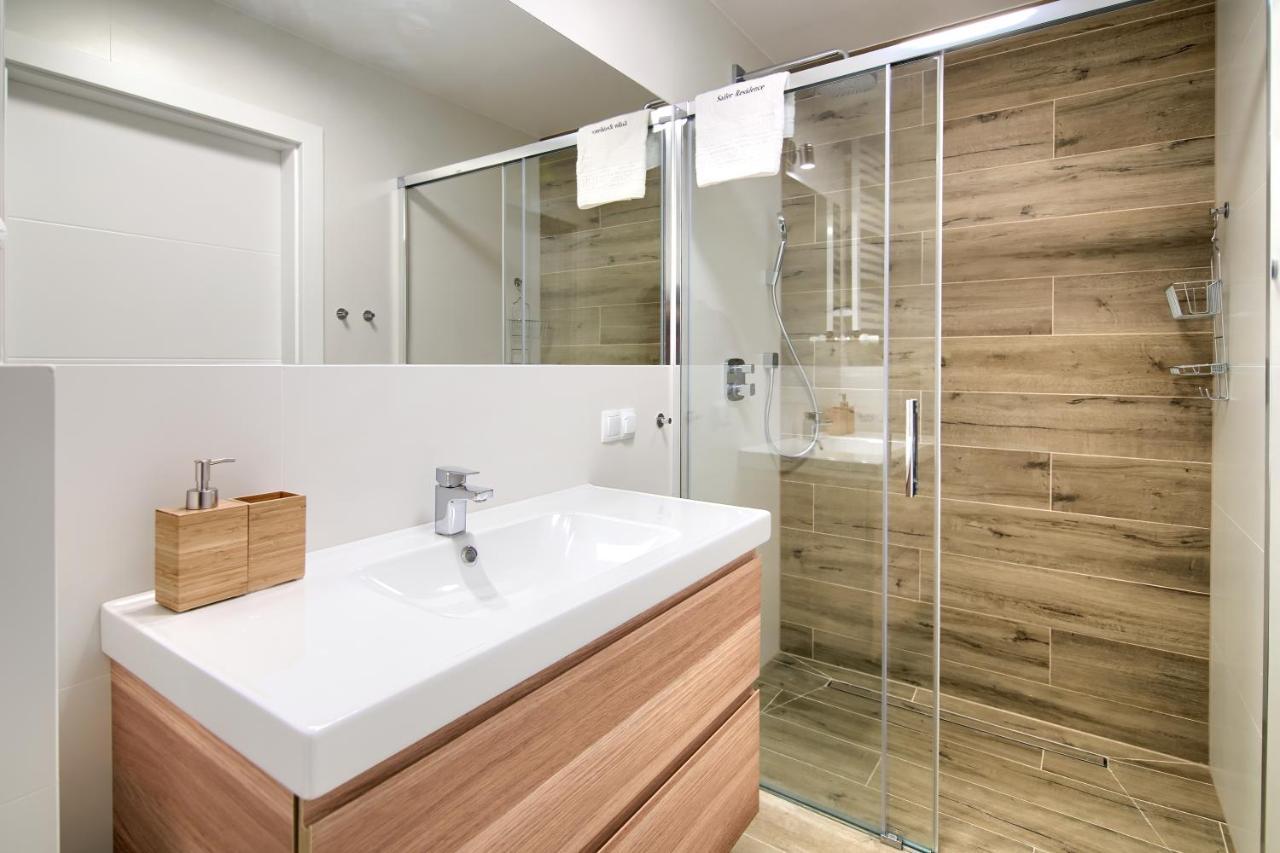 Sailor Residence 尤斯托尼莫斯基 外观 照片